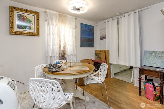 208 F Street SE, Auburn, WA 98002