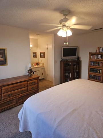 1657 Willow Avenue, Clovis, CA 93612
