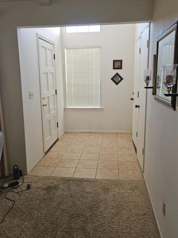 1657 Willow Avenue, Clovis, CA 93612