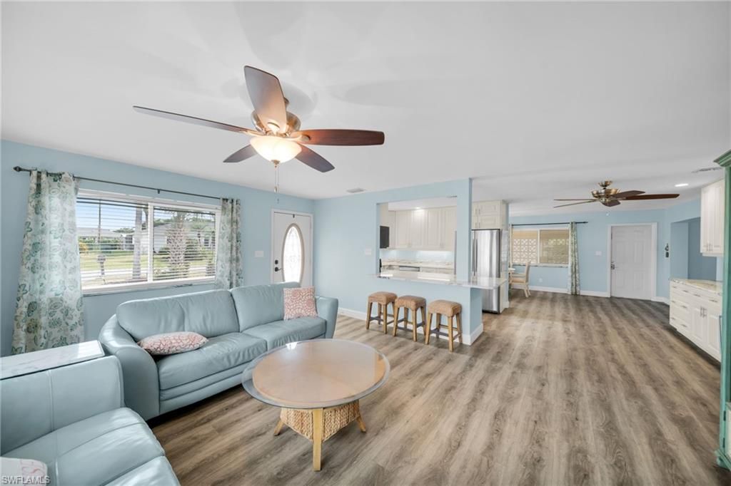 Image 4 of property listing at 5208 Wilmington CT, Cape Coral, FL 33904