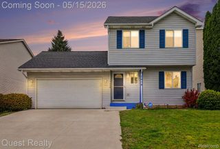 7058 Rolling Hills Drive, Waterford Charter Township, MI 48327