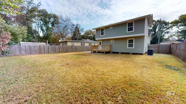 2454 Taylor Avenue, Mobile, AL 36606