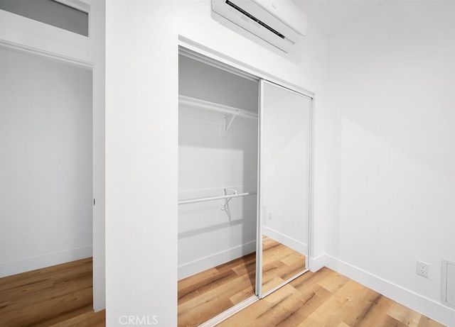 4537 St Elmo, Los Angeles, CA 90019