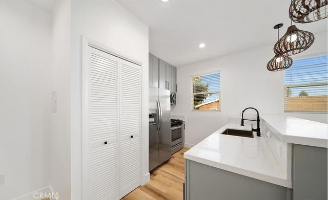 4537 St Elmo, Los Angeles, CA 90019