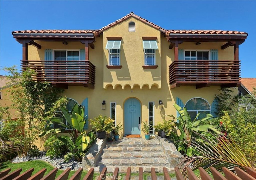 4537 St Elmo, Los Angeles, CA 90019