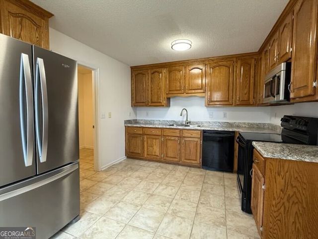 247 Southern Walk Circle, Gray, GA 31032