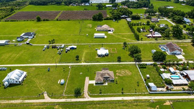 4008 MCINTOSH ESTATES LANE, Plant City, FL 33565