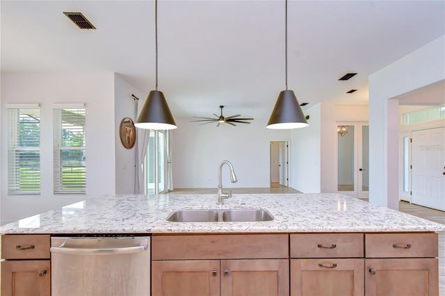 4008 MCINTOSH ESTATES LANE, Plant City, FL 33565