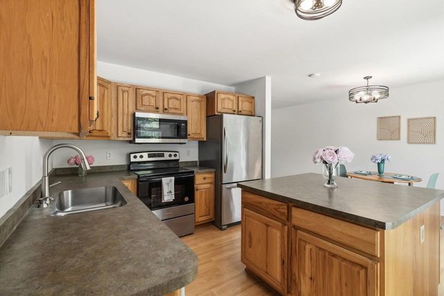 2002 Rae Lane, Madison, WI 53711