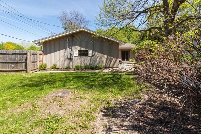 2002 Rae Lane, Madison, WI 53711