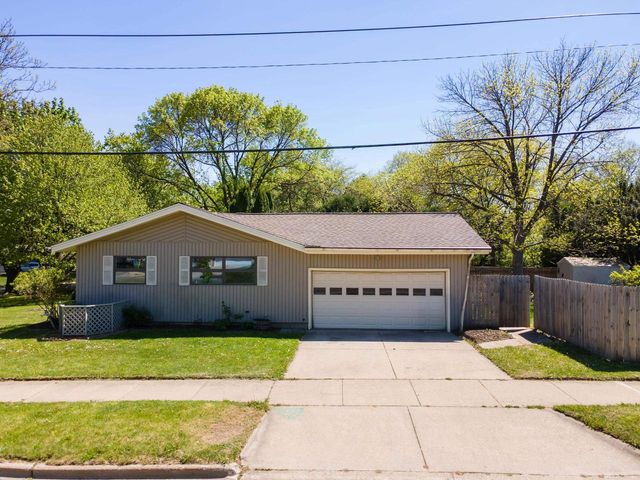 2002 Rae Lane, Madison, WI 53711