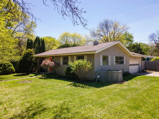 2002 Rae Lane, Madison, WI 53711