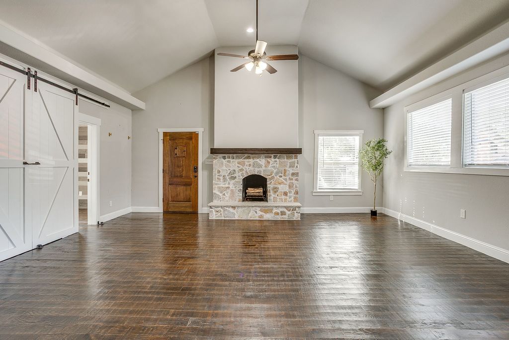 1729 S Adams Street, Fort Worth, TX 76110 — photo 4