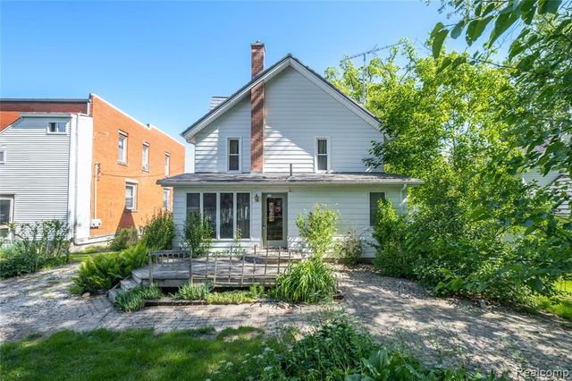 1459 W Cohoctah Road, Cohoctah, MI 48816