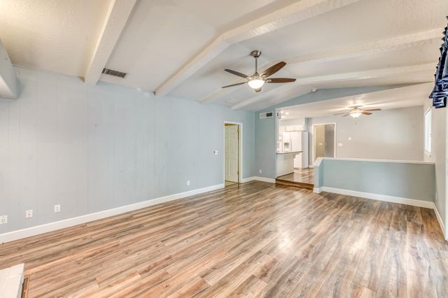 1524 Burl Avenue, Clovis, CA 93611