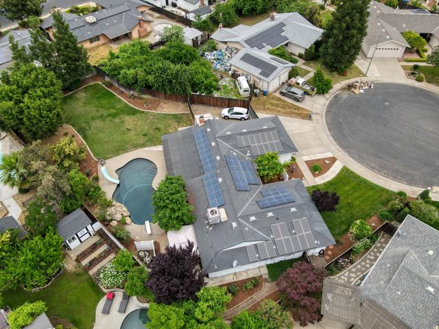 1524 Burl Avenue, Clovis, CA 93611