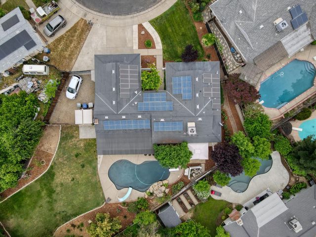 1524 Burl Avenue, Clovis, CA 93611