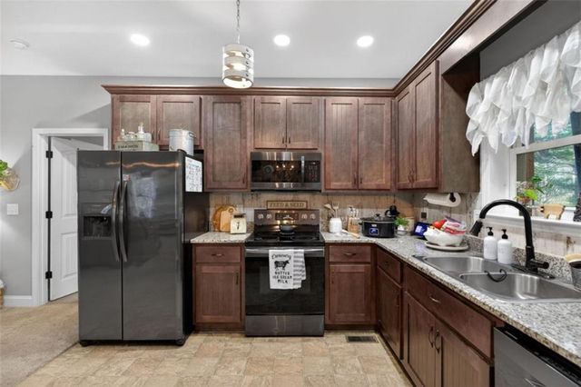 566 Bell Road, Dallas, GA 30157