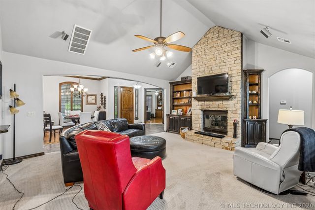 2901 Alyssum, Edmond, OK 73034