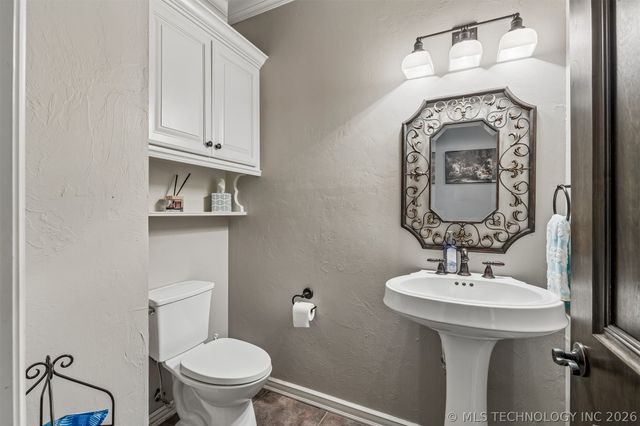 2901 Alyssum, Edmond, OK 73034