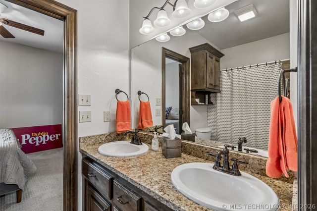 2901 Alyssum, Edmond, OK 73034