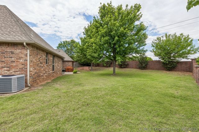 2901 Alyssum, Edmond, OK 73034