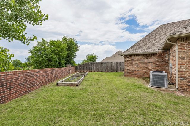 2901 Alyssum, Edmond, OK 73034