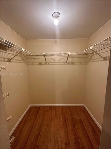 400 Commodore Dr 308, Plantation, FL 33325