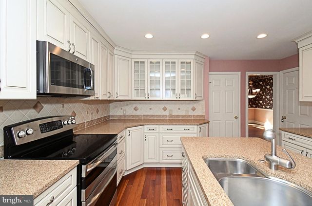 210 PINECREST LN, Lansdale, PA 19446