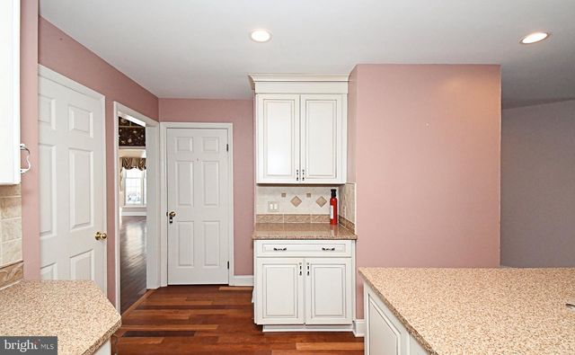 210 PINECREST LN, Lansdale, PA 19446