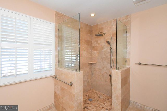 210 PINECREST LN, Lansdale, PA 19446