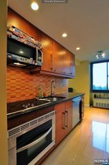 300 Winston Drive 306, Cliffside Park, NJ 07010