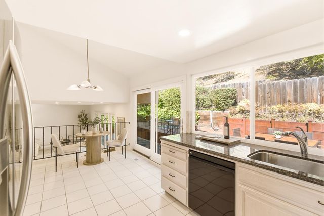 1581 Ascension Drive, San Mateo, CA 94402