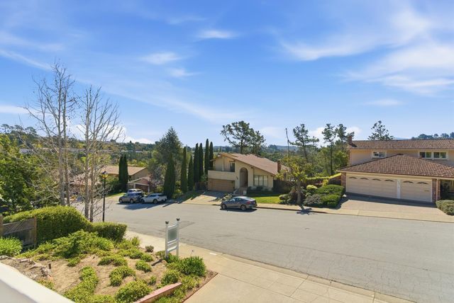 1581 Ascension Drive, San Mateo, CA 94402