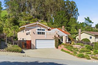 1581 Ascension Drive, San Mateo, CA 94402