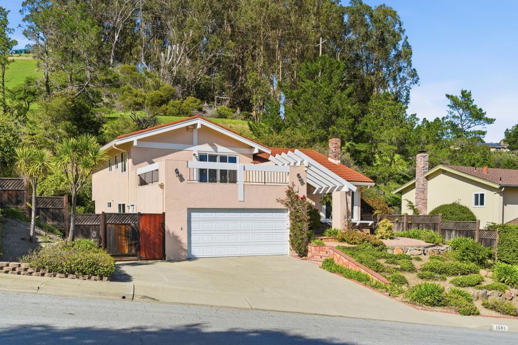 1581 Ascension Drive, San Mateo, CA 94402
