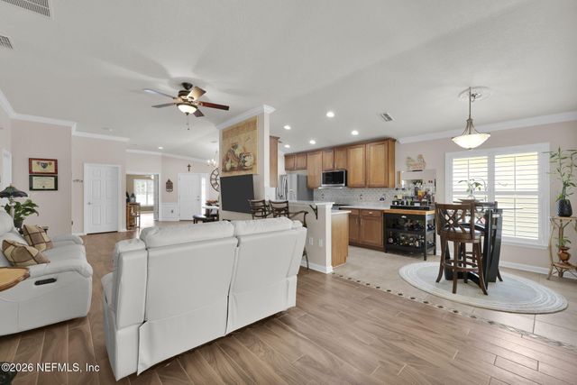 9114 HONEYBEE Lane, Jacksonville, FL 32256