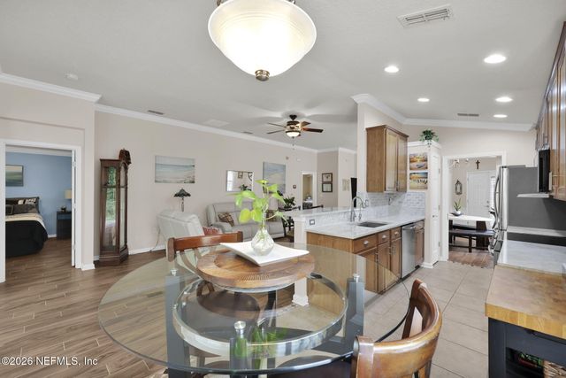 9114 HONEYBEE Lane, Jacksonville, FL 32256