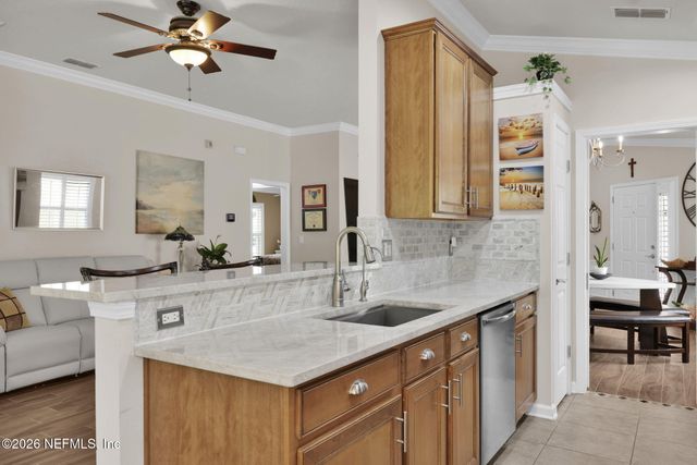 9114 HONEYBEE Lane, Jacksonville, FL 32256