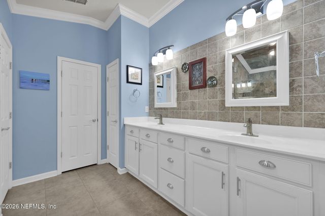 9114 HONEYBEE Lane, Jacksonville, FL 32256