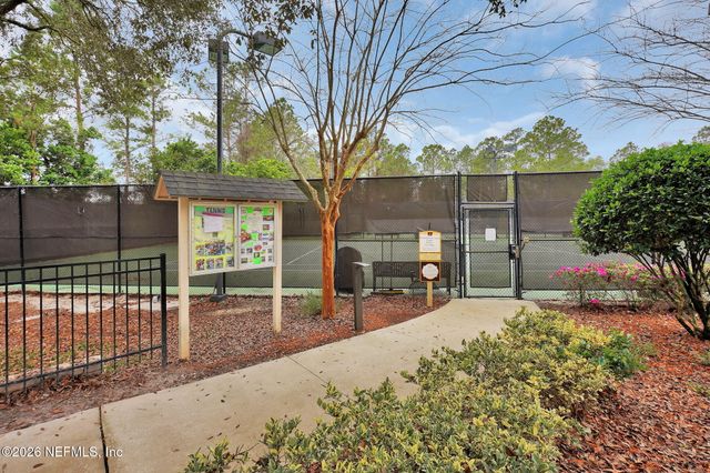 9114 HONEYBEE Lane, Jacksonville, FL 32256