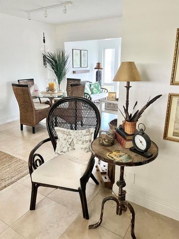 32 Colonial Club Drive 203, Boynton Beach, FL 33435
