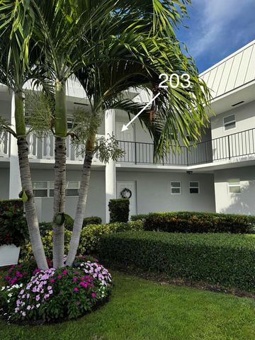 32 Colonial Club Drive 203, Boynton Beach, FL 33435