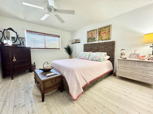 32 Colonial Club Drive 203, Boynton Beach, FL 33435