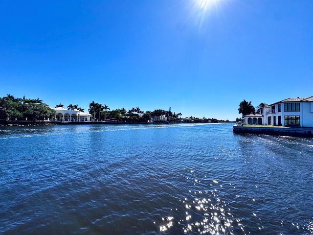 32 Colonial Club Drive 203, Boynton Beach, FL 33435