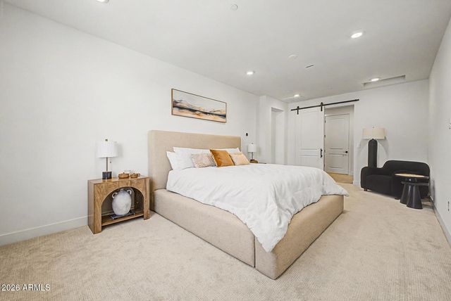 2121 W SONORAN DESERT Drive 124, Phoenix, AZ 85085