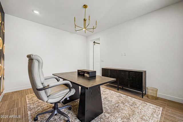 2121 W SONORAN DESERT Drive 124, Phoenix, AZ 85085