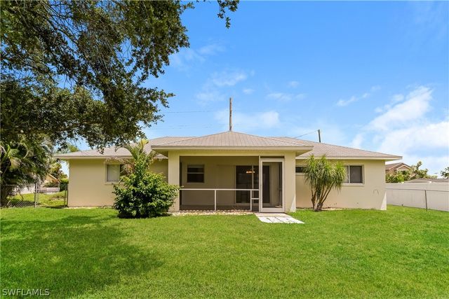 406 SE 8th ST, Cape Coral, FL 33990