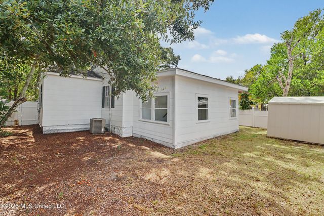1496 Guice Place, Biloxi, MS 39530