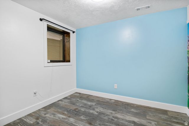 1027 E SERPENTINE WAY, White City, UT 84094